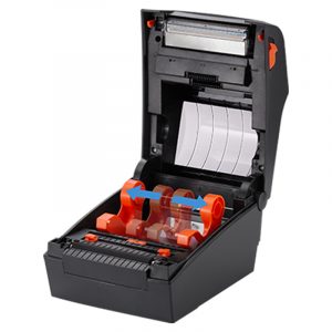 BIXOLON XD5-40d – ist ein 4″ (118 mm) Thermodirektdrucker für Etiketten und Barcodes mit kompaktem Design und umfangreichen Softwarefunktionen - BIXOLON XD5-40d – ist ein 4″ (118 mm) Thermodirektdrucker für Etiketten und Barcodes mit kompaktem Design und umfangreichen Softwarefunktionen - BIXOLON XD5-40d – ist ein 4″ (118 mm) Thermodirektdrucker für Etiketten und Barcodes mit kompaktem Design und umfangreichen Softwarefunktionen - Deckel offen